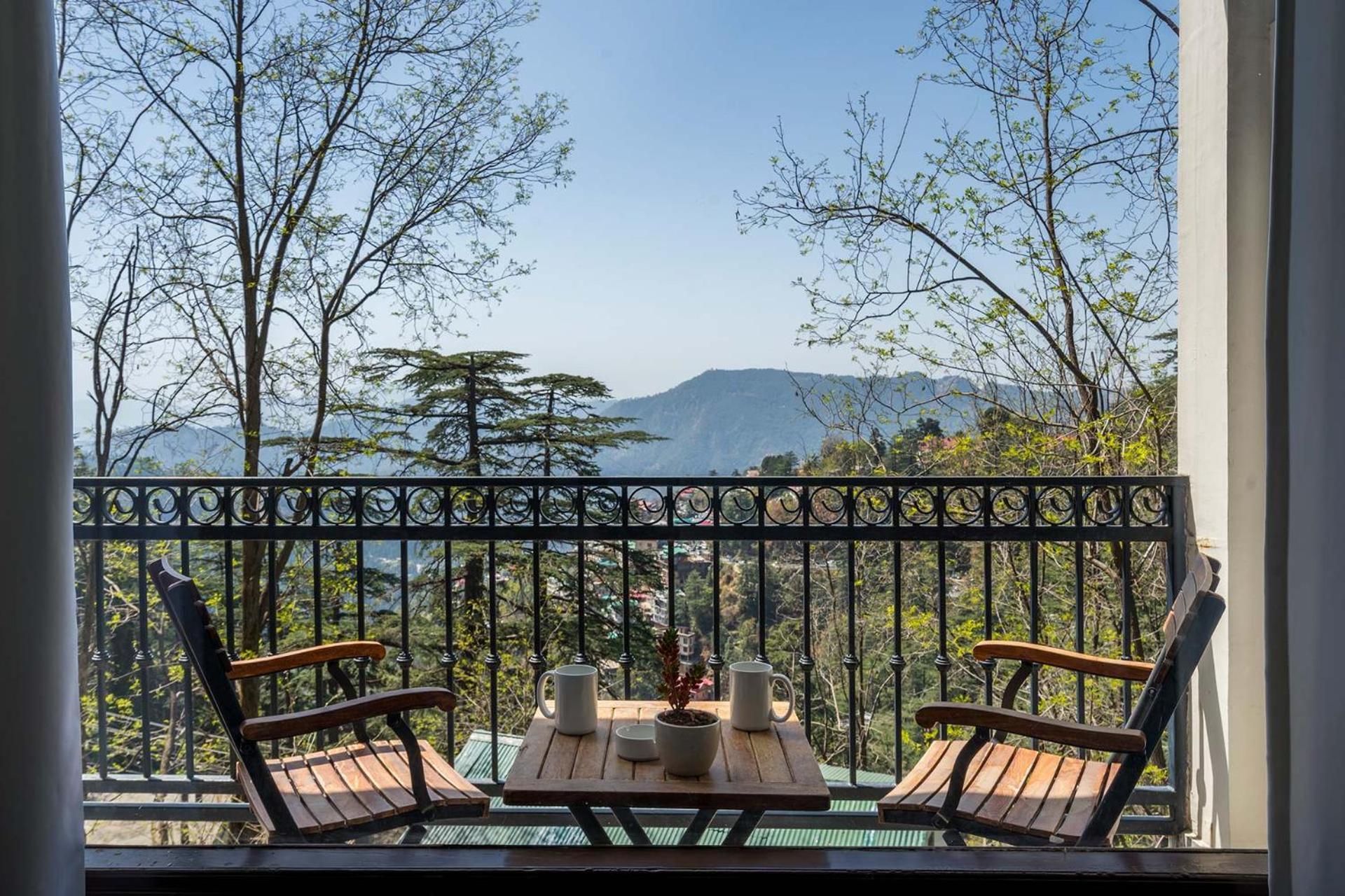 StayVista at Pine Estate Shimla Exterior foto